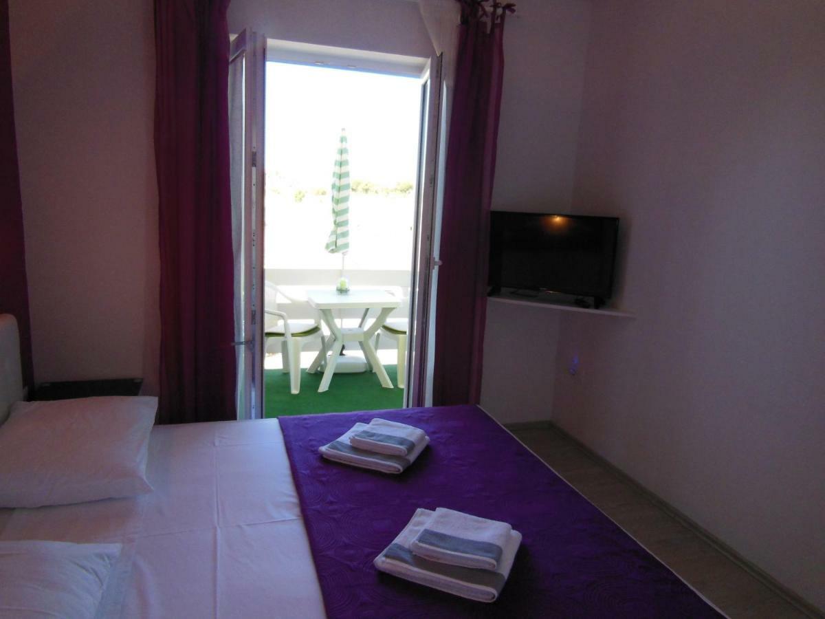 Kamelija Apartment *