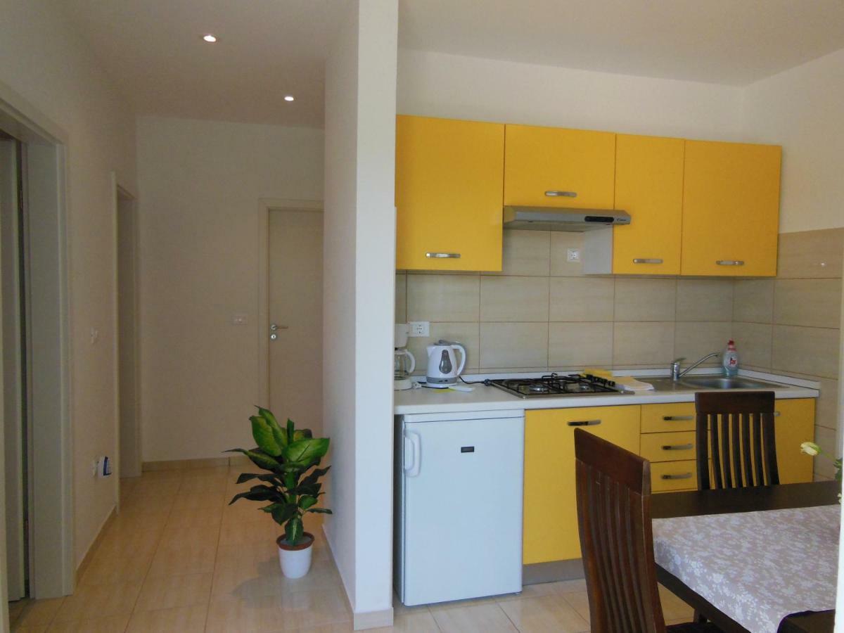 Apartment Kamelija Fazana