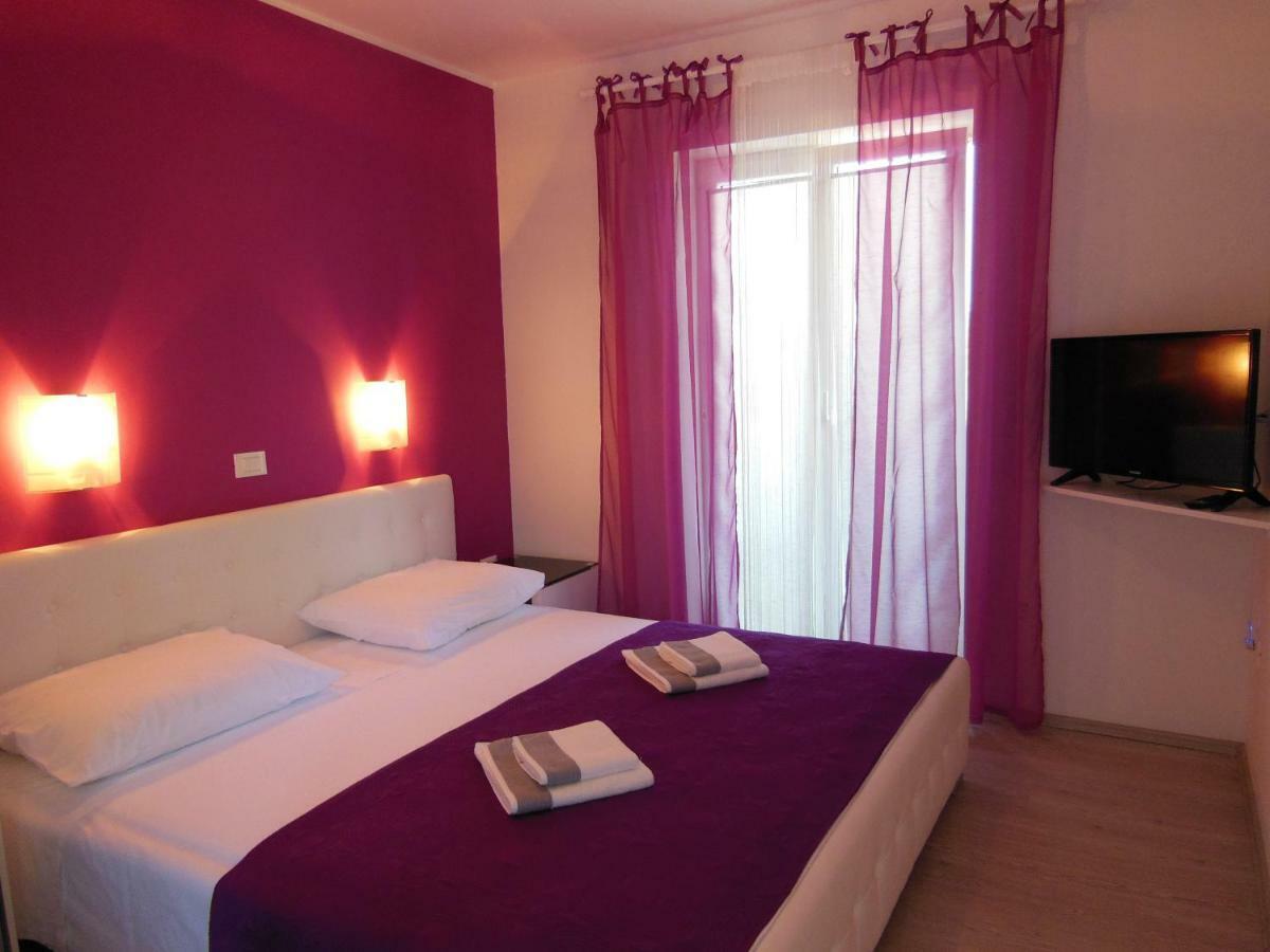 Apartment Kamelija