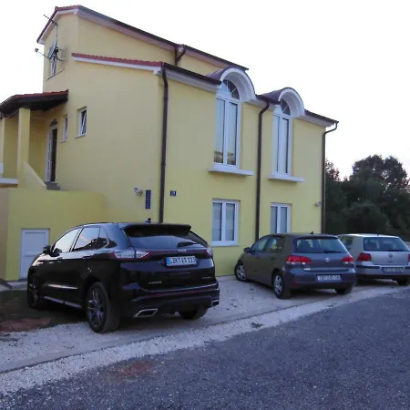 Villa Kamelija Fazana Exterior photo