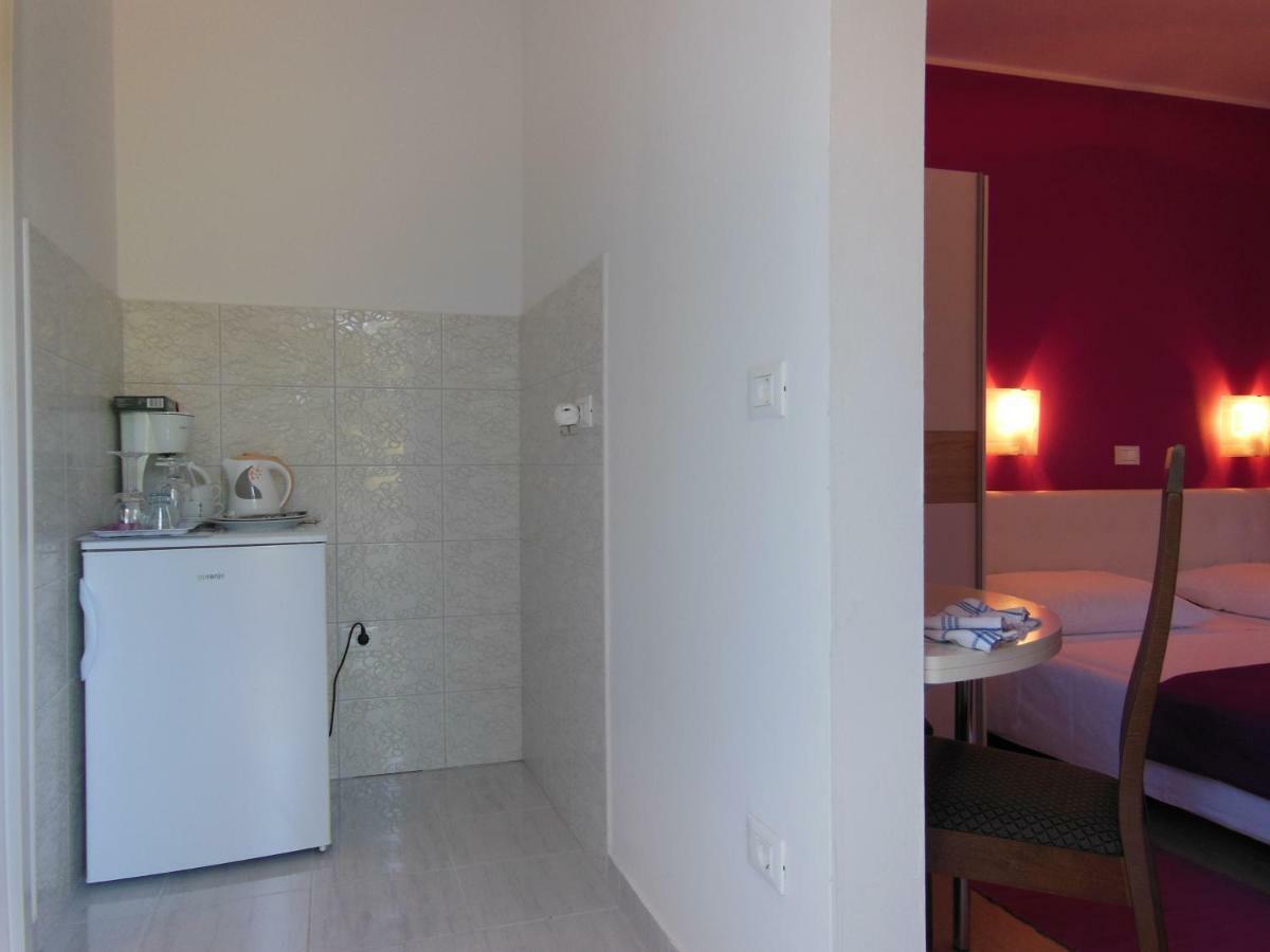 Apartment Kamelija